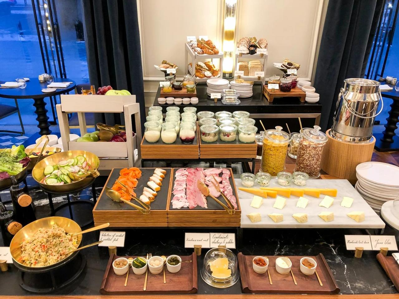 These Hotel Brands Offer Free Breakfast Hotel dengan sarapan gratis